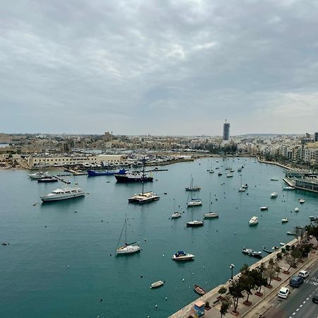 Penthouse -Centre Of Sliema - Best View In Malta Exterior foto